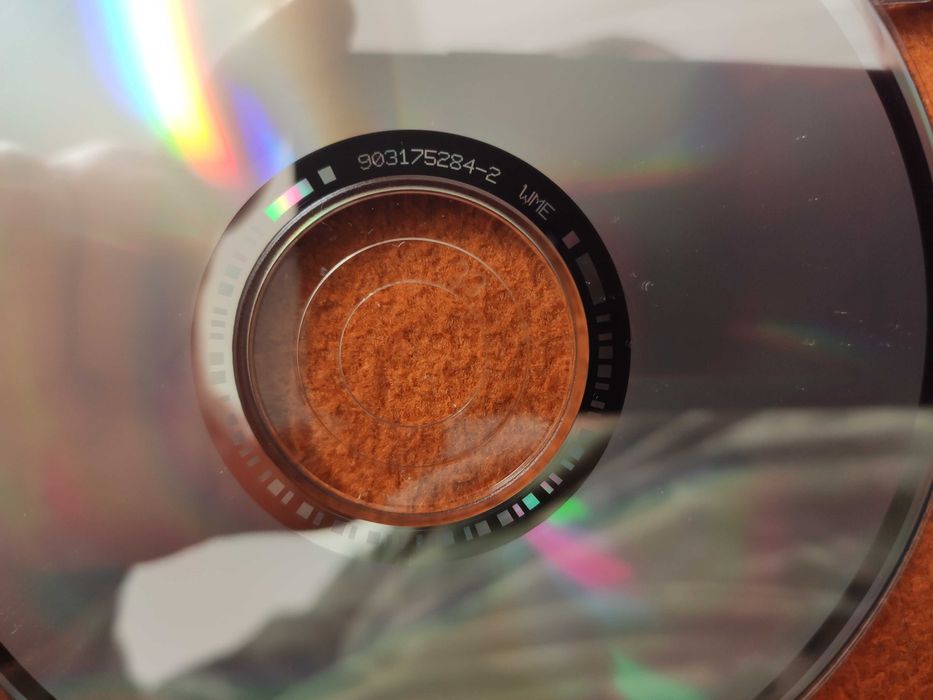 Продам европейский фирменный аудио-CD «Simply Red – Stars (1991)»