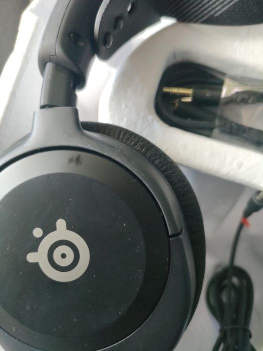 Słuchawki steelseries arctis Nova 1