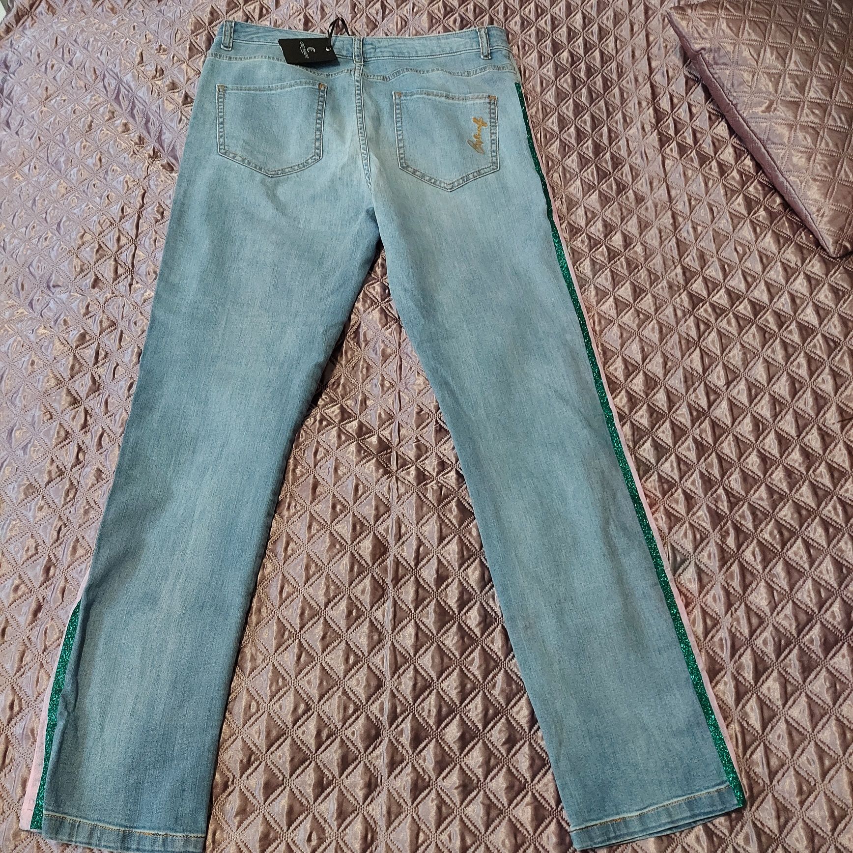 Christina Effe spodnie jeansowe rozmiar L powstał defekt!cena w dół