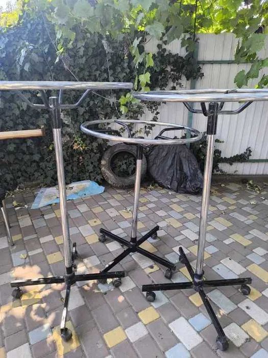 Торгівельні вішала карусель, вішалка для магазину. Кругла вішалка