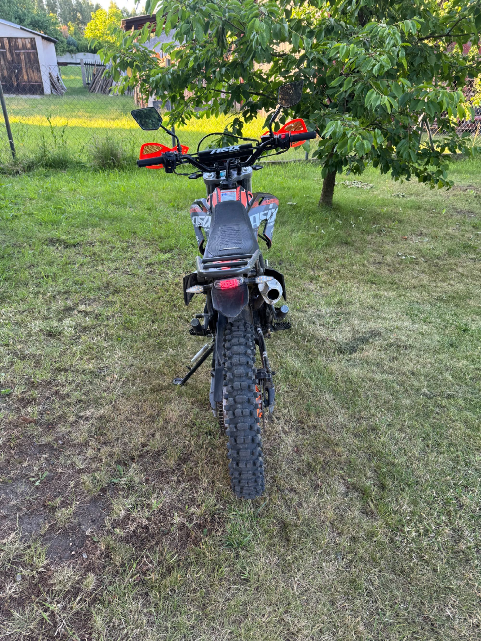 Cross Asix Defender 250 Jak Nowy Jak Markowiec