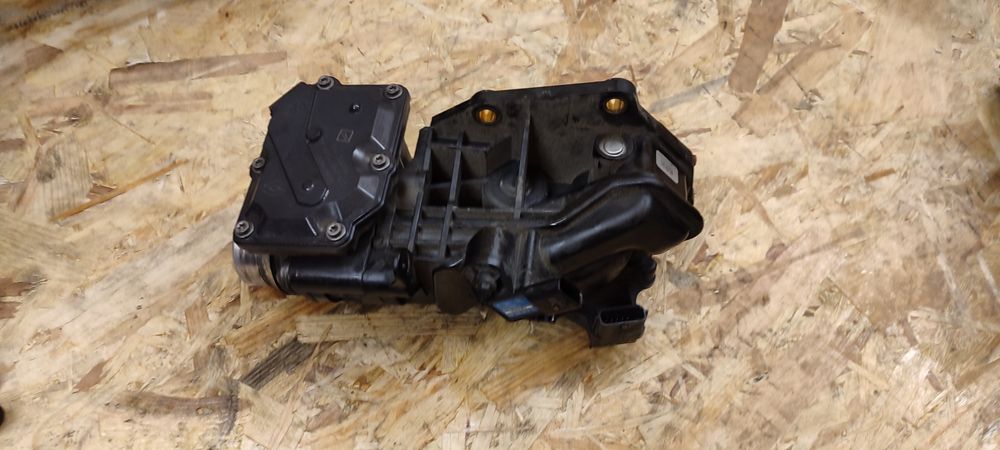 Renault Trafic III 3 Megane 4 IV 1.6 dci przepustnica