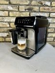Philips LatteGo EP3246 Кофемашина