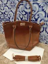 Carteira castanha alta