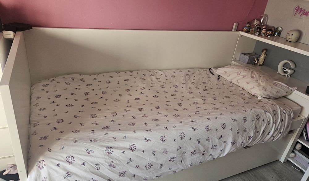 Cama dupla com cabeceira Ikea Flaxa