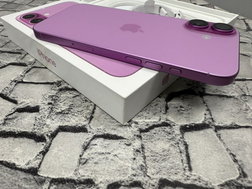 New Iphone 16 Plus 128gb neverlock Pink Global 880$