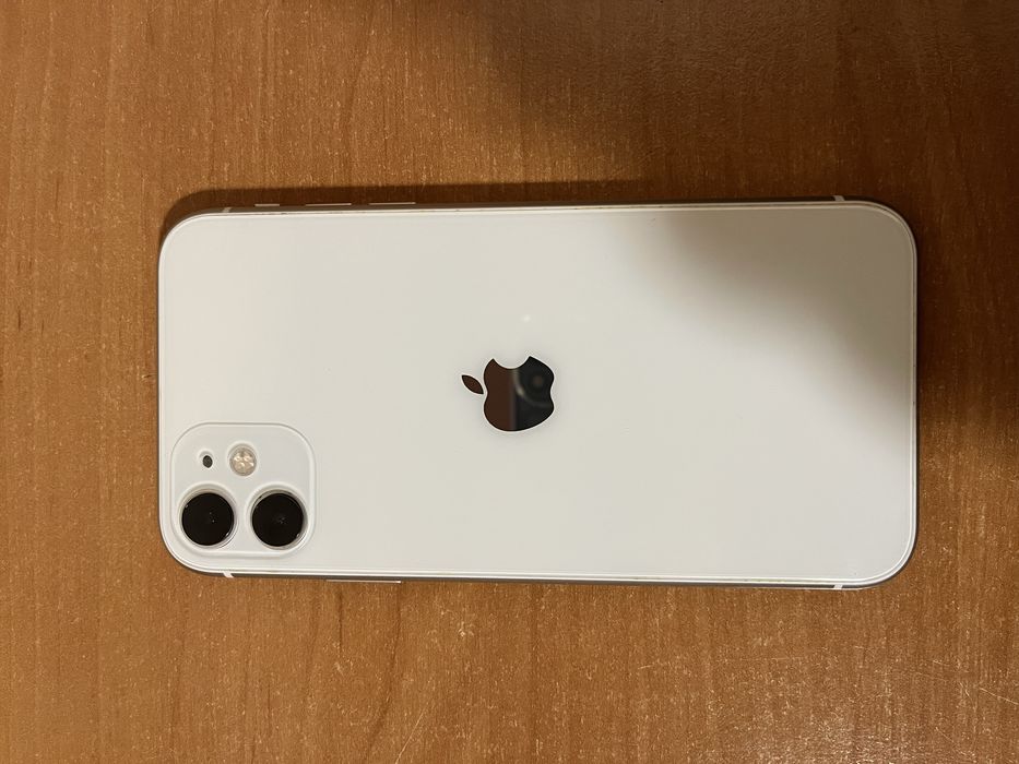 IPhone 11 4/64gb білий