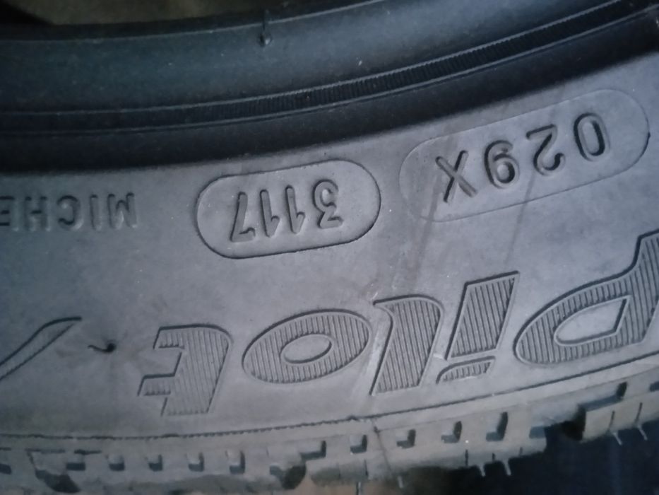 Opona 225/45 R18 Michelin zima