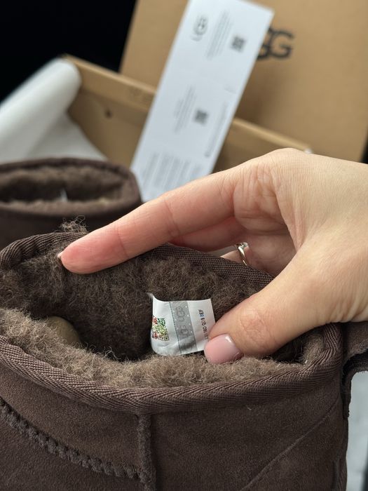 В наявності UGG Ultra Mini Chocolate (угги) повністю натуральні