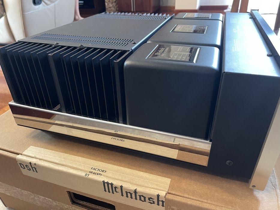 Mcintosh MA7900 - zintegrowany, stan perfekcyjny, dodatkowa gwarancja