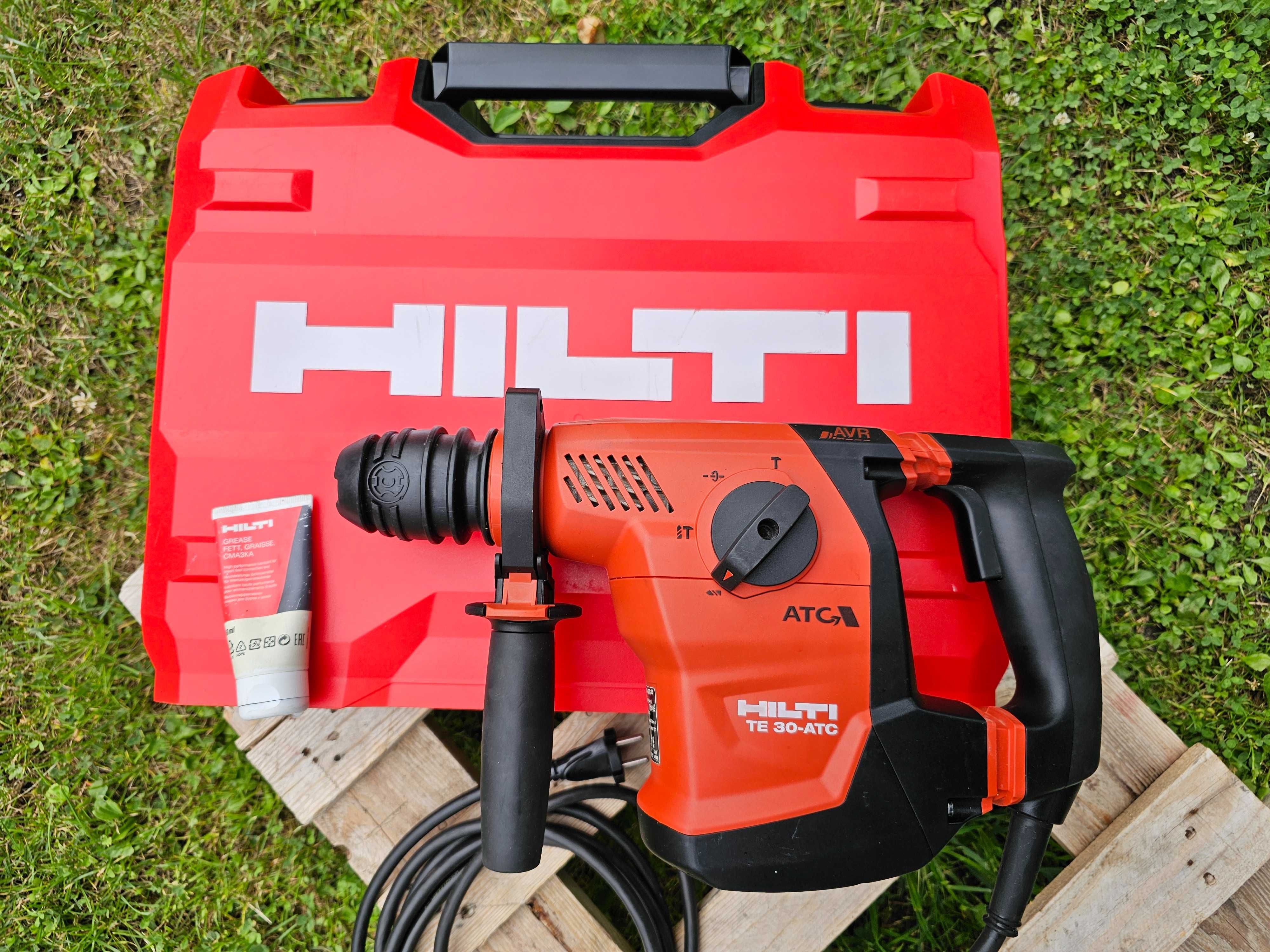HILTI TE 30-ATC/AVR młotowiertarka z walizką FAKTURA