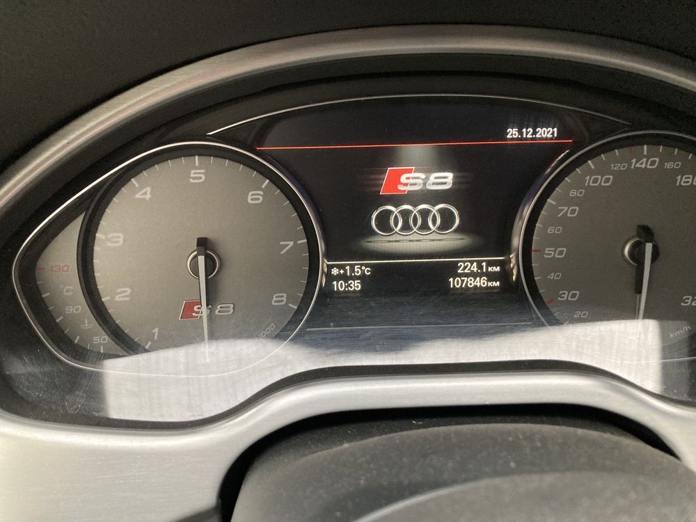 Audi A8 S8 4h стопи радіатори двері кришка багажника