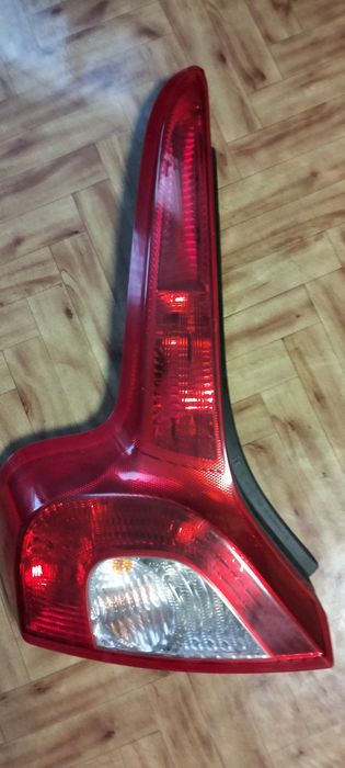 Volvo C 30 lewa tylna lampa
