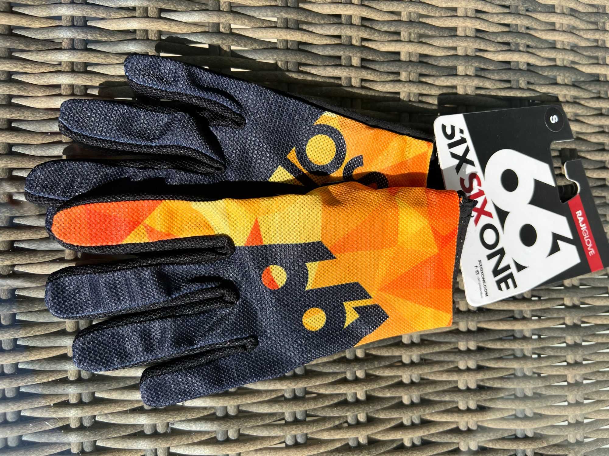 Nowe Rękawiczki na rower SixSixOne Raji Glove Geo Orange rozmiar S