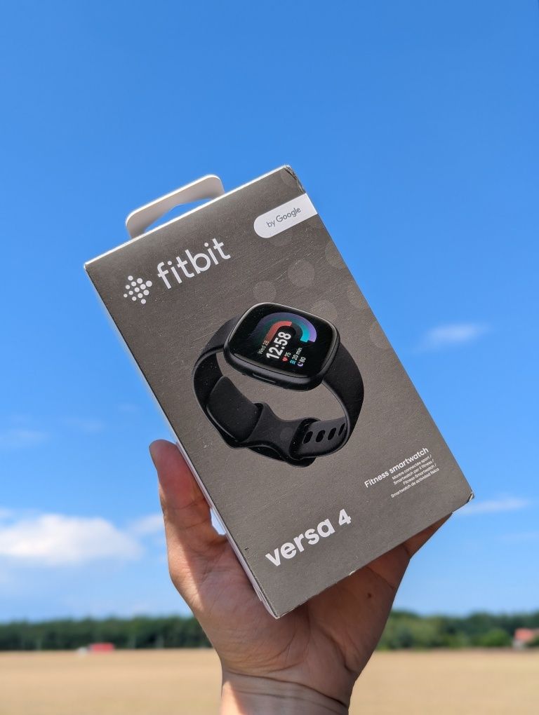 Google Fitbit Versa 4 Smartwach NOWY