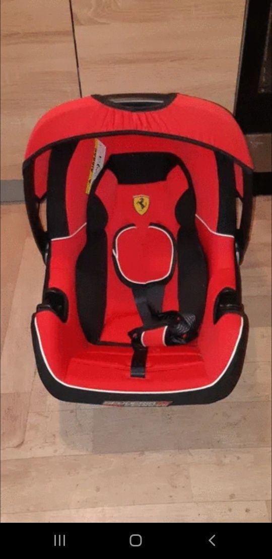 Fotelik  Ferrari nosidełko oryginalne uniwersalny nosidełka 2 sztuki