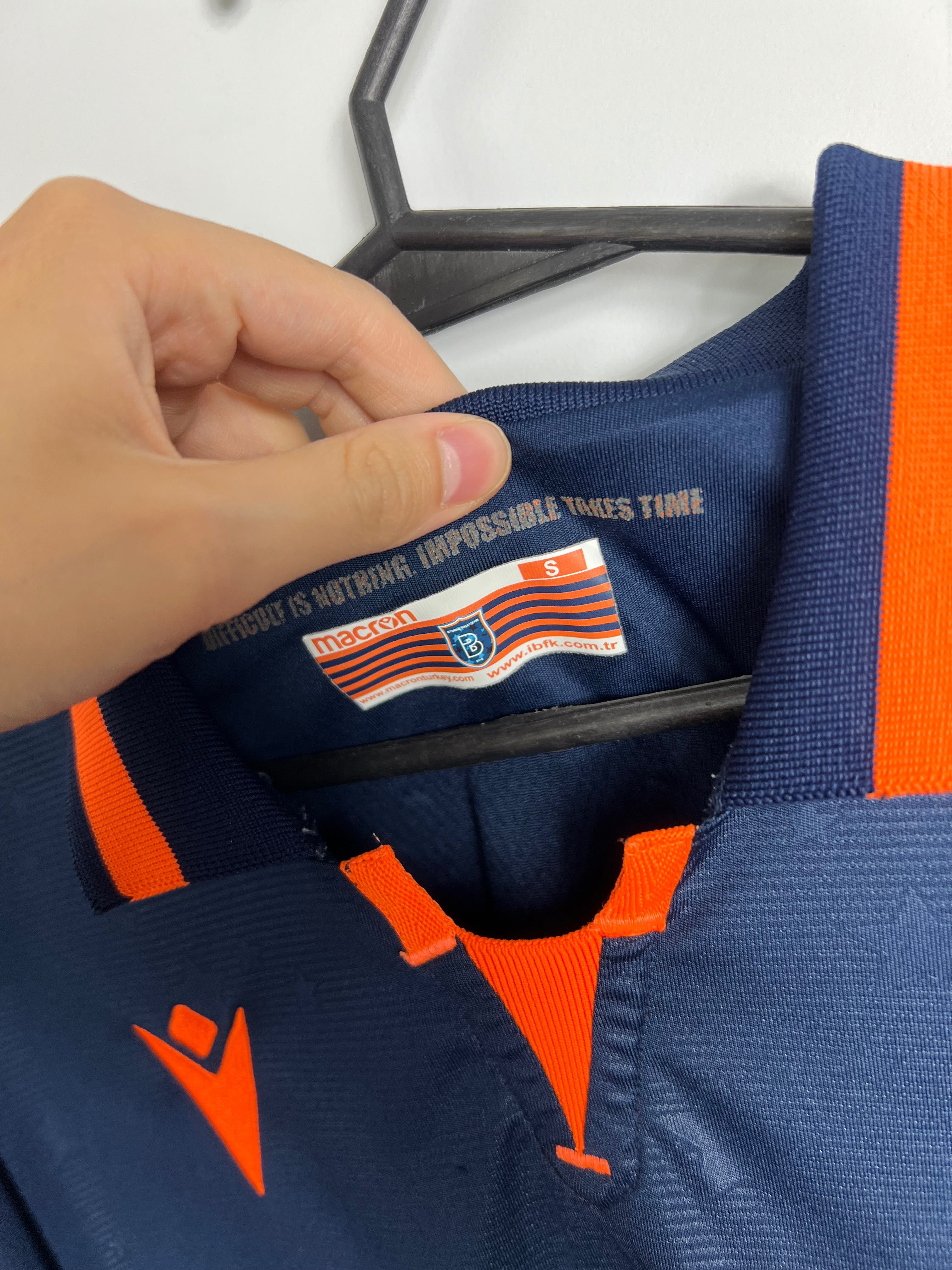 Macron Istanbul Basaksehir 2019/2020 Edin Visca #7 Soccer Jersey