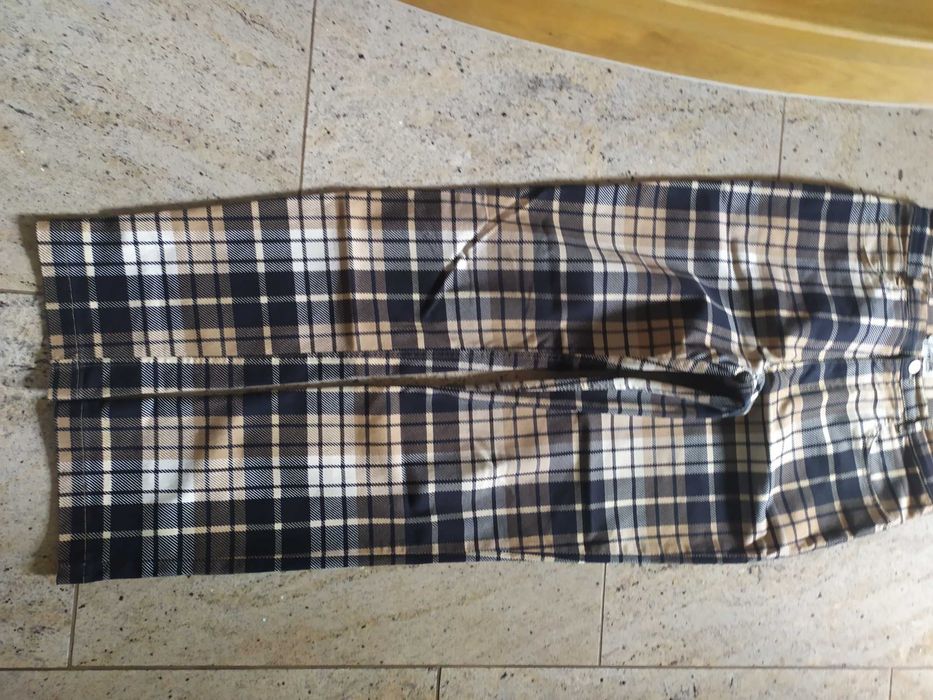 Spodnie w kratke "burberry"