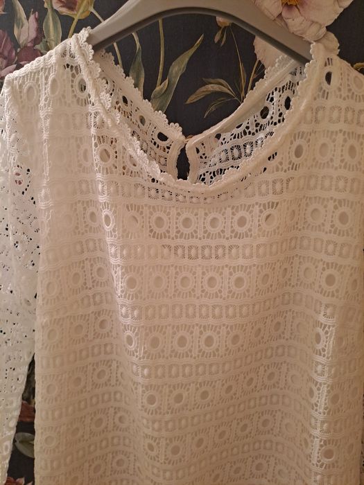 Bluzka z koronki Tatuum  42