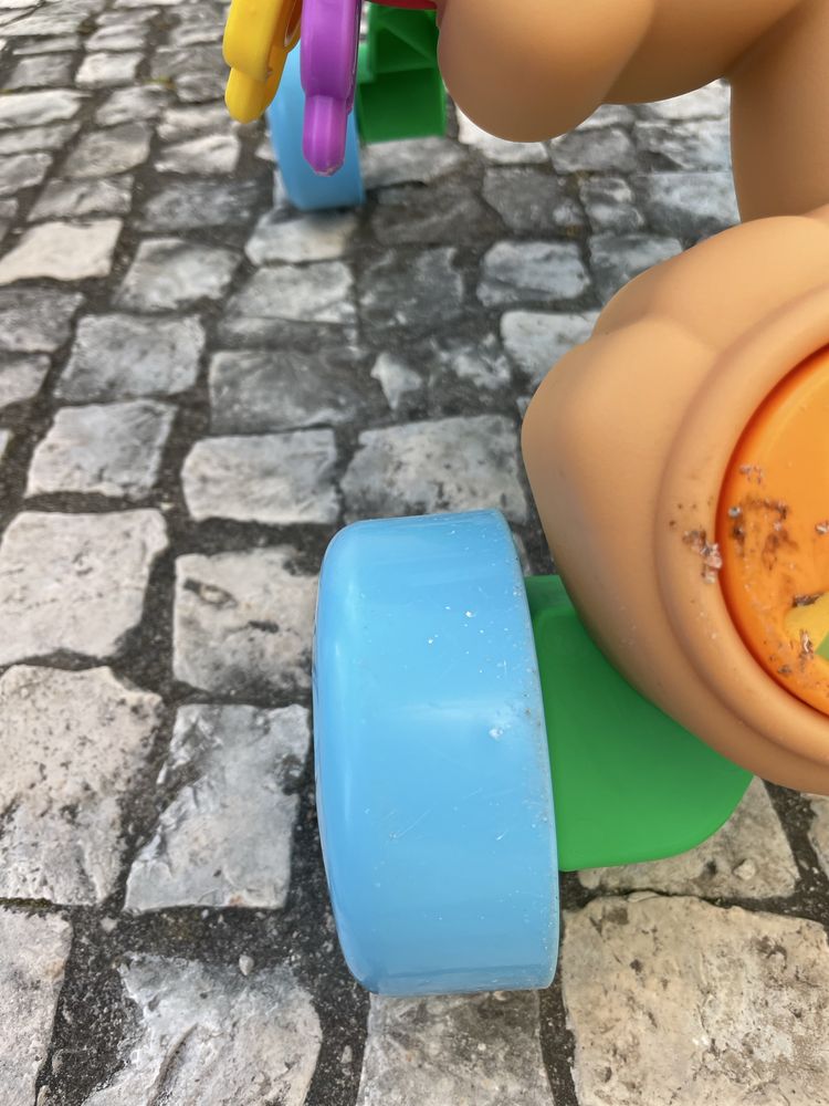 Andarilho de bebe primeiros passos Fisher Price