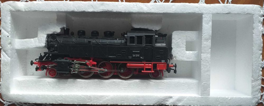 Piko - parowóz BR 64, wiązary plastikowe, DR, H0