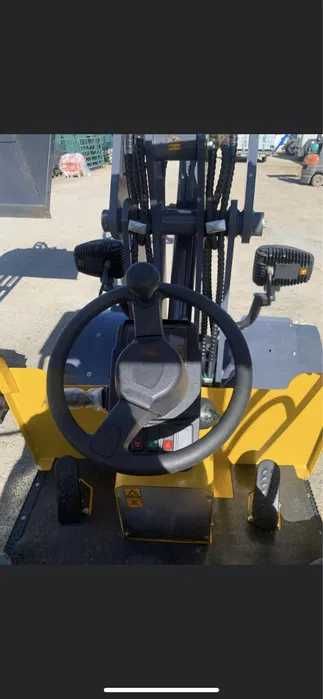 Máquina Eurotrac W11 articulada nova