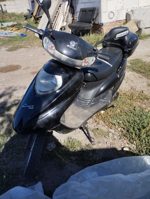 Электроскутер продам