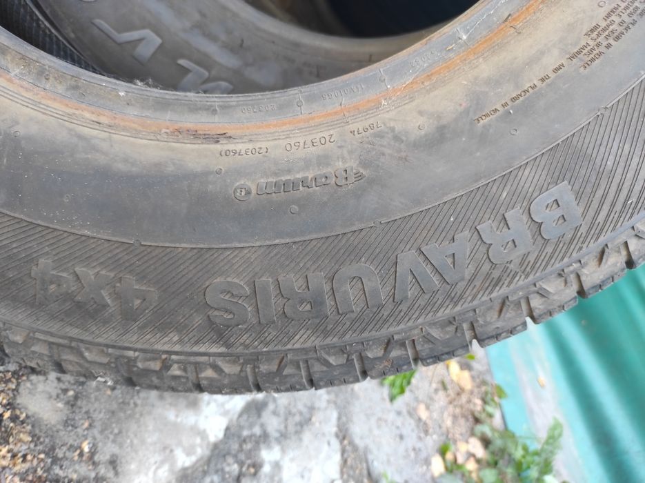 Opona Barum bravuris 4x4 205/80 R16