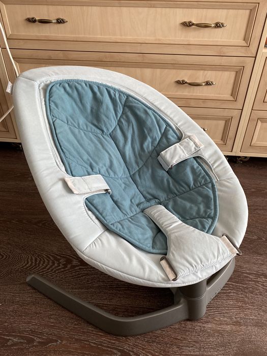 Шезлонг-качалка Nuna Leaf