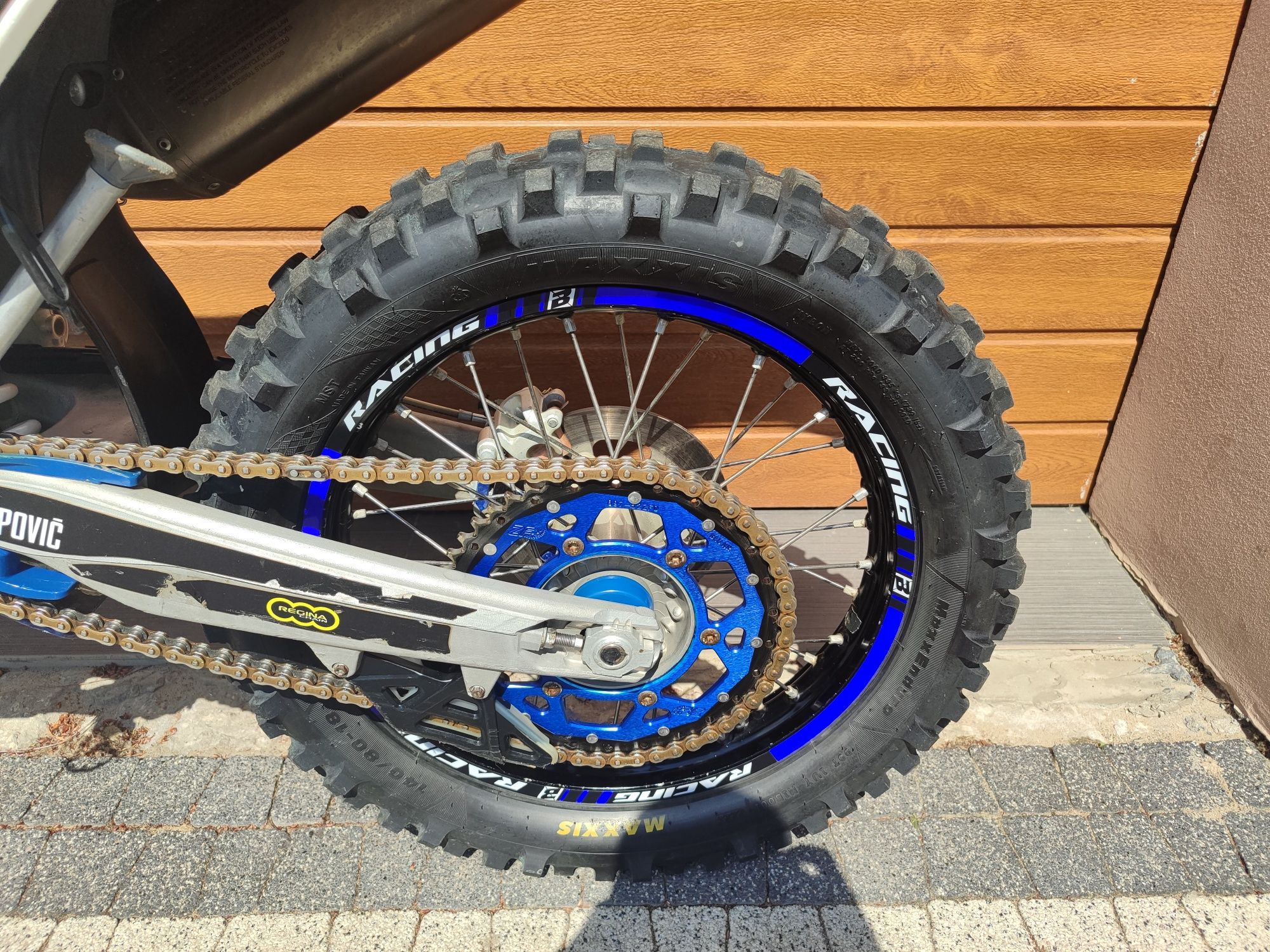 Husqvarna FE 350 AKRAPOVIC RATY nie KTM exc 450