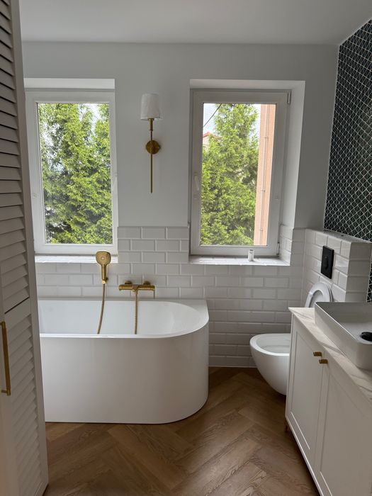 Wykończenia wnętrz, Usługi glazurnicze