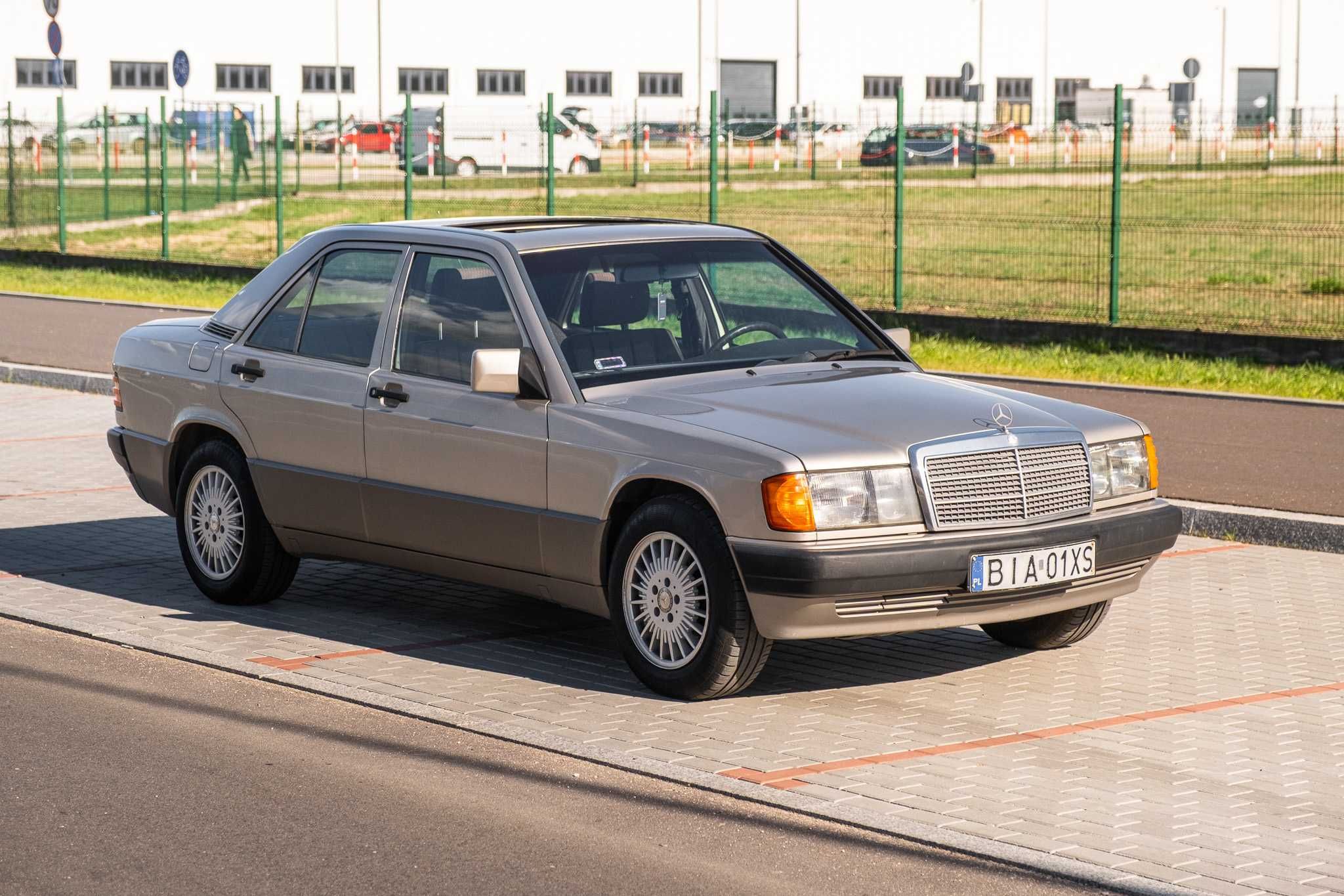 Mercedes W201 190E 2.0