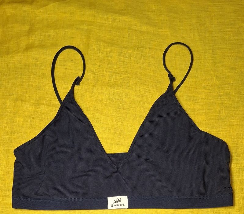 Бюст у міні рубчик дуже легкий, розтяжний, дихаюча тканина