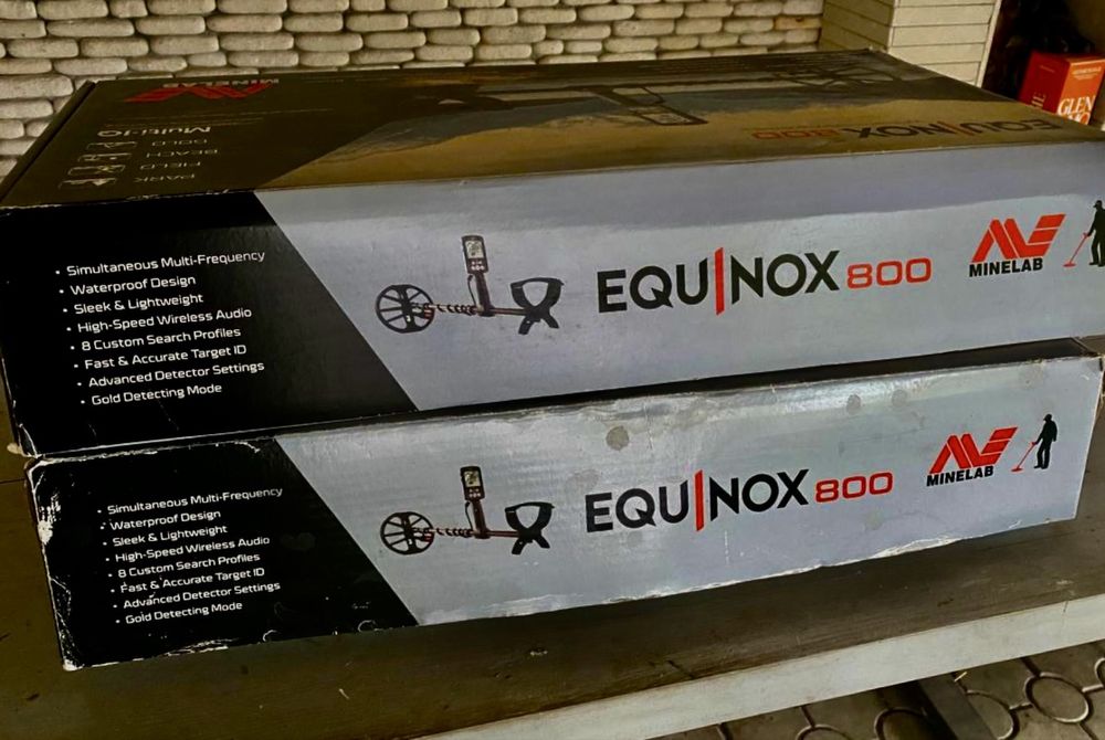 Металошукач Minelab Equinox 800