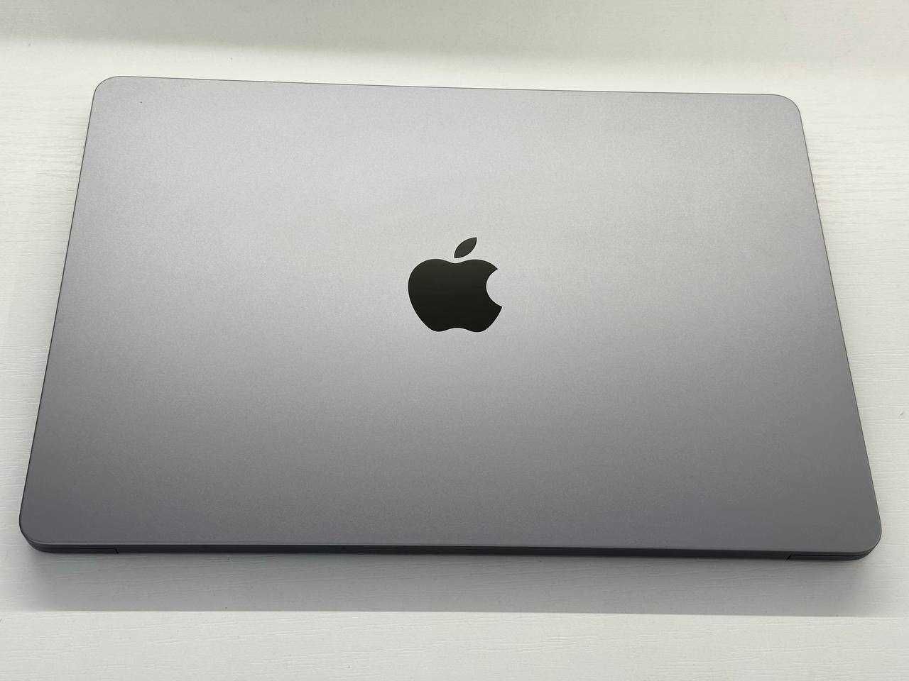 Macbook Air 13.6 2022 M2 256Gb 8Gb 83 циклів Гарантія/Магаз/#5123