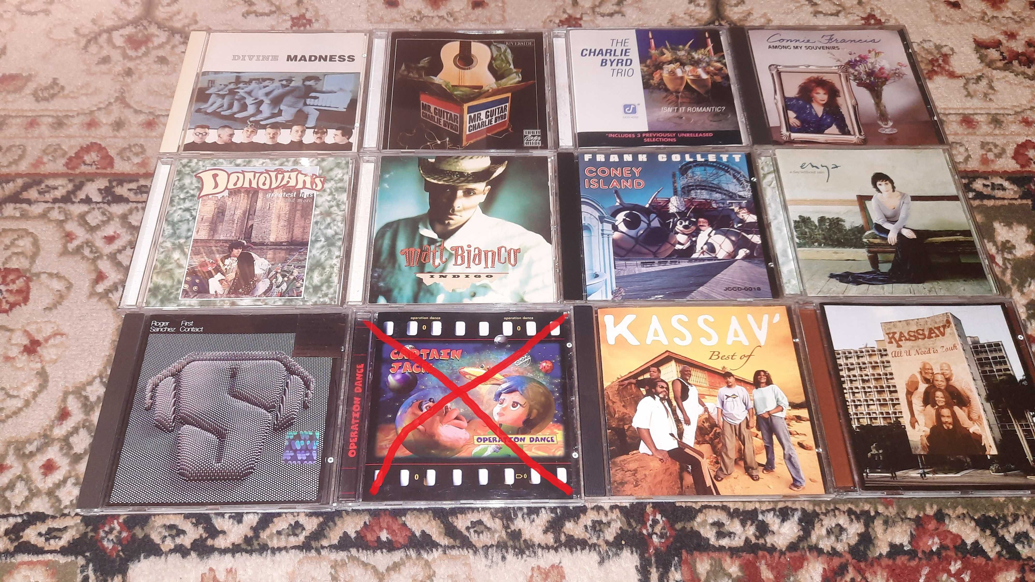 CD диски фирменные Bee Gees