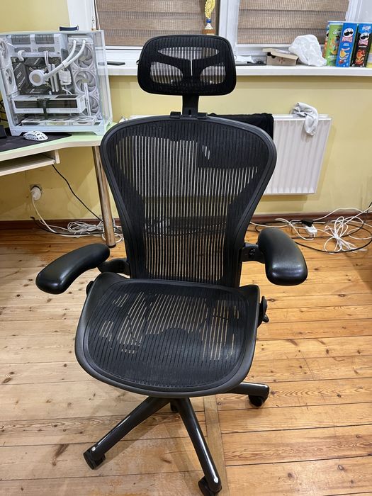 Ергономічне крісло herman miller aeron classic