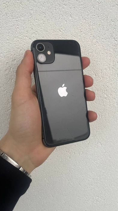 Продам айфон 11 128