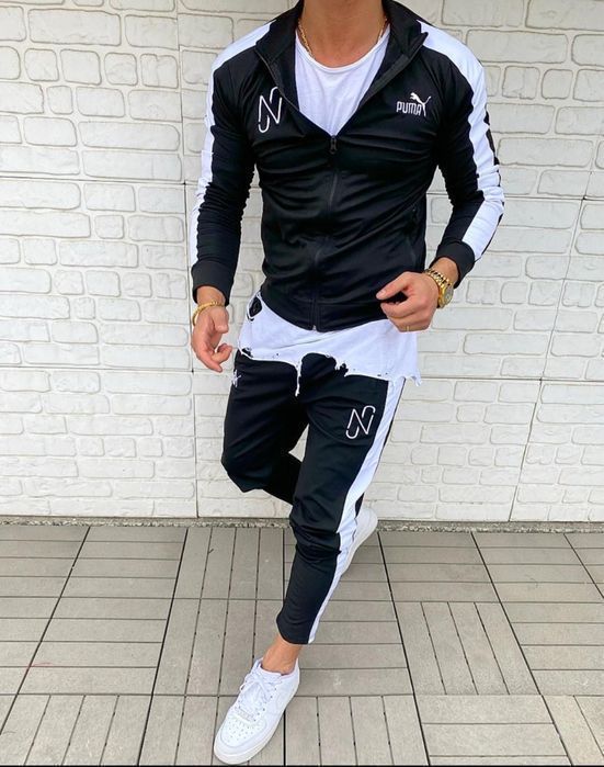 Спортивный мужской костюм Puma черный с лампасами