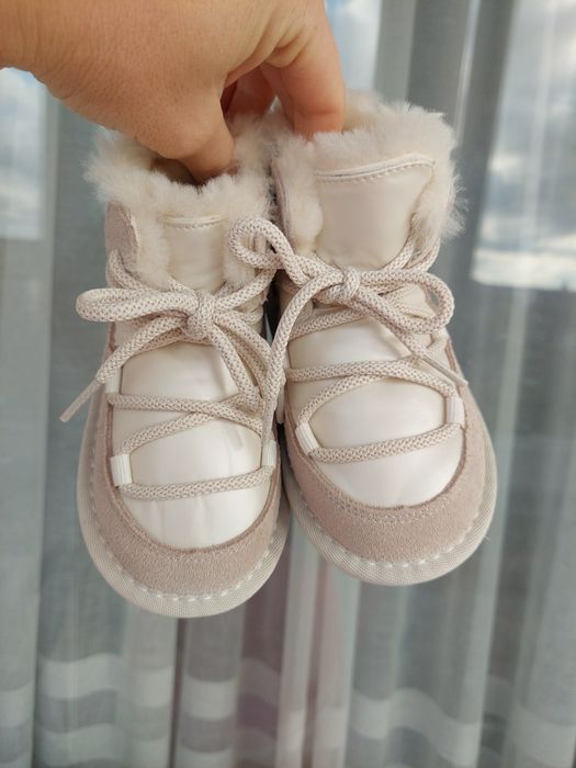 Продам дитячі черевики, uggi