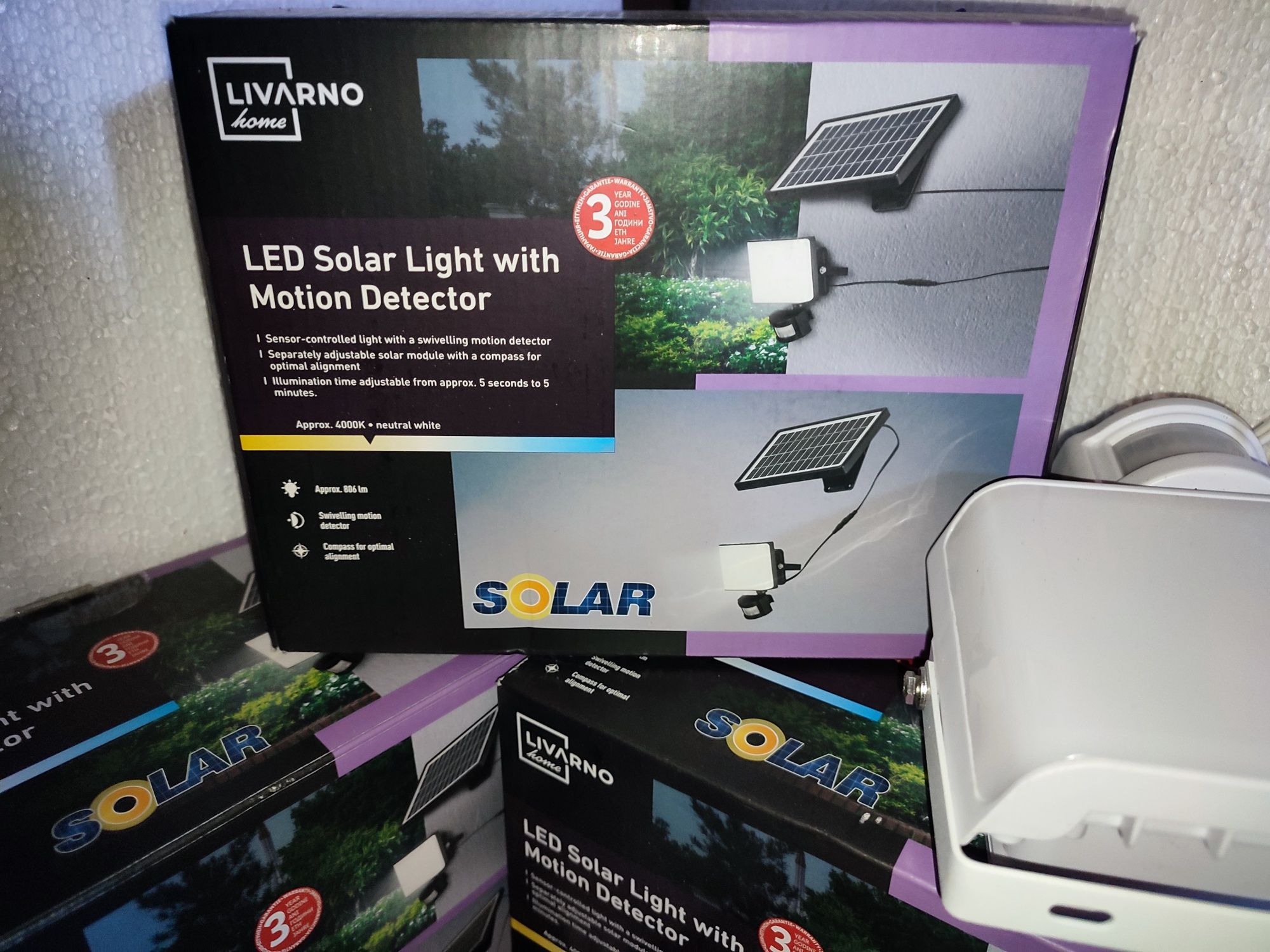 Світлодіодний сонячний прожектор Livarno home з датчиком руху

Дал