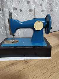 Детская швейная машинка ДШМ-1В (СССР)