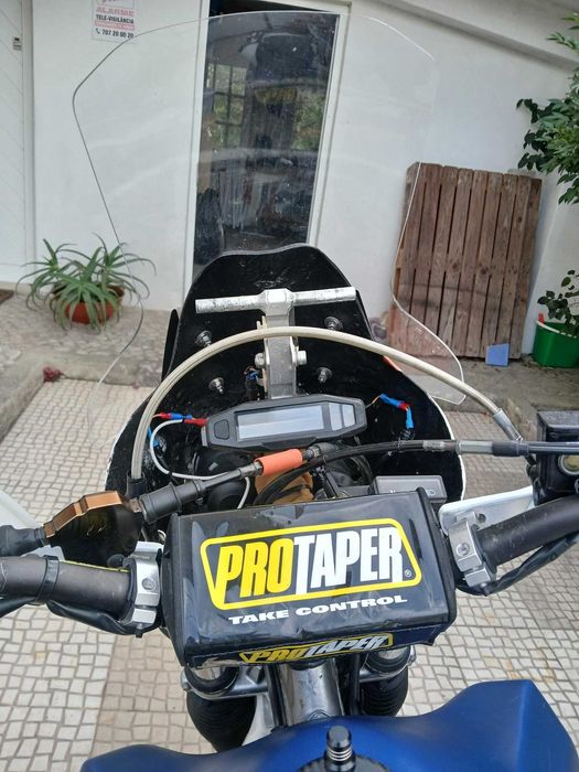 SUZUKI DR 650 SE impec com MUITO material