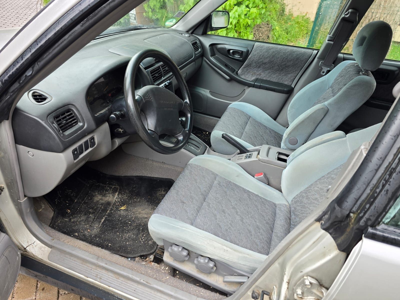 Subaru Forester 1999 2.0b automat,panorama  4x4!