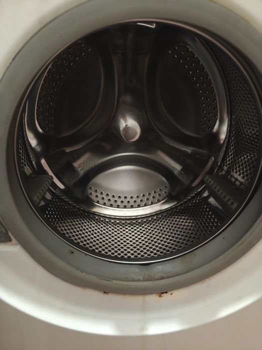 Пральна машина Indesit працююча