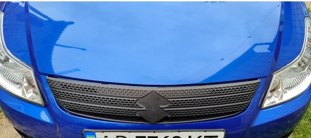 Решітка бампера до  Suzuki sx4 2008 року