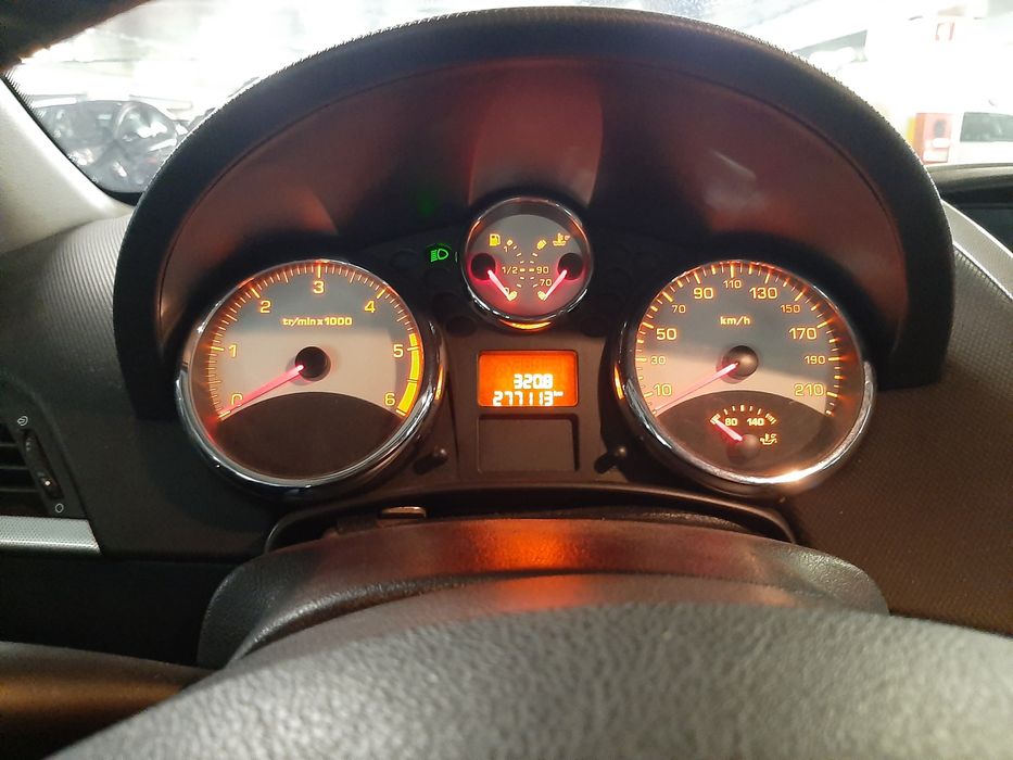 Vendo Peugeot 207 1.6 Hdi