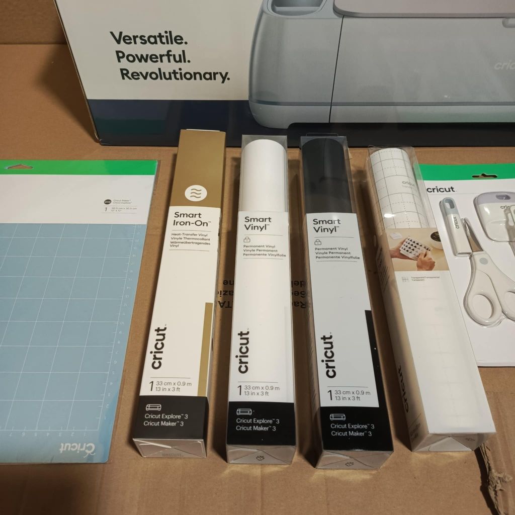 Ploter Cricut Maker 3 z wyposażeniem