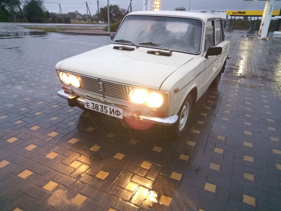 Лада  ВАЗ-2103 .