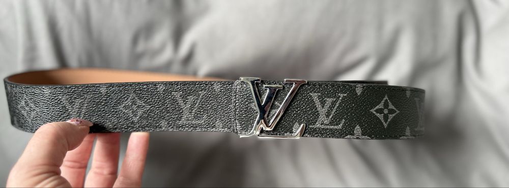 Pasek LV męski ze srebrną klamrą